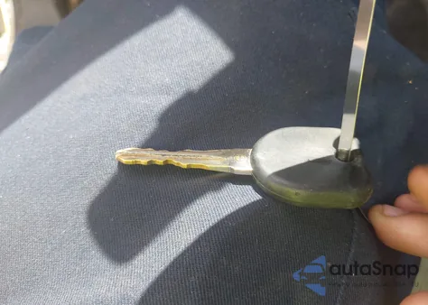 2010 Chevrolet Silverado 1500 Ls from USA, damaged, VIN 1GCSKREA6AZ230177